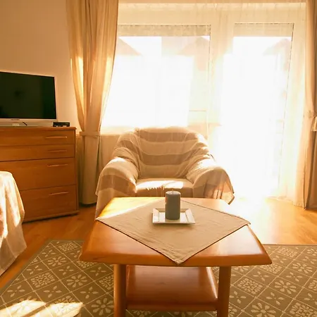 Cozy Heviz